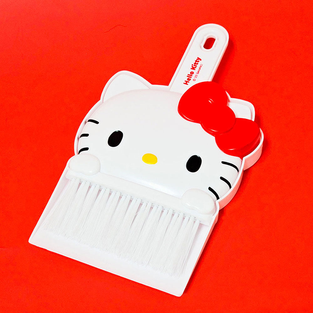 Sanrio Characters Mini Broom and Dustpan Set