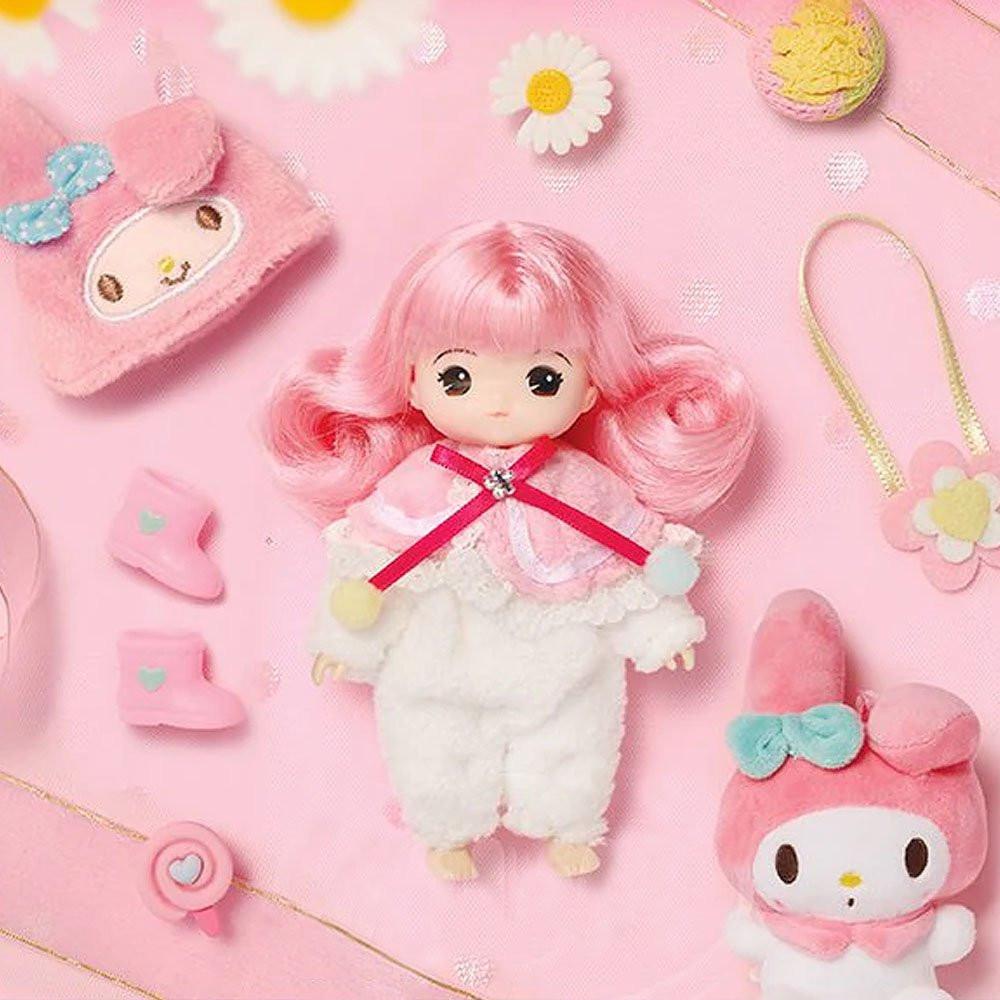 Official Little Mimi x My Melody collectible doll set with removable pink boots, a detachable My Melody plush hat, and long styleable pink hair. This high-quality, playable My Melody doll allows for interactive dressing and hairstyling, making it a perfect nostalgic Y2K gift for adult collectors and office-core deskterior enthusiasts.