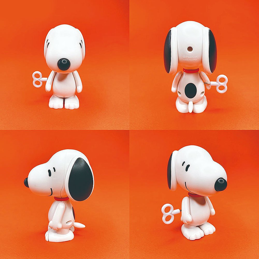 Peanuts Snoopy and Friends Wind Up Walking Figure Toy