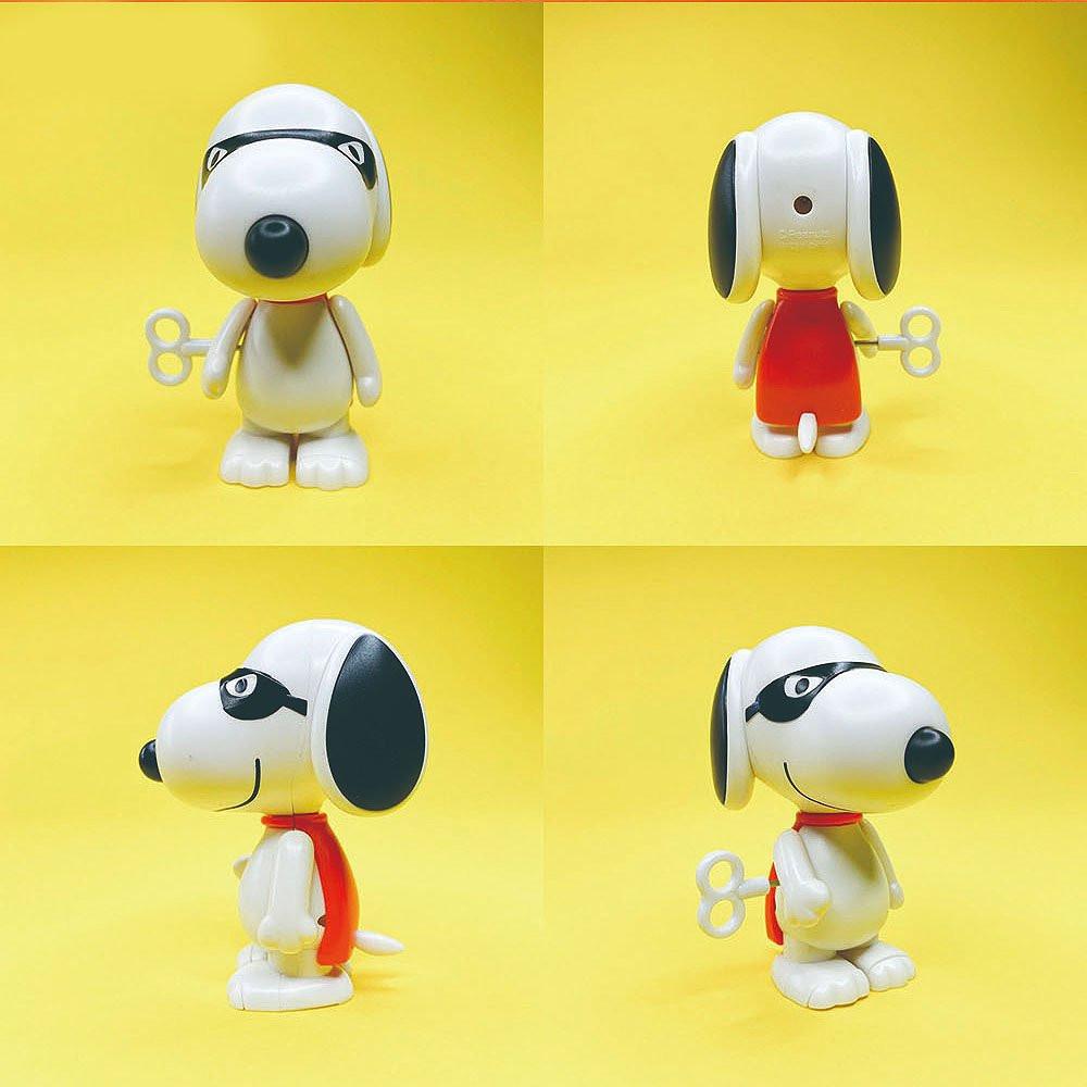 Peanuts Snoopy and Friends Wind Up Walking Figure Toy