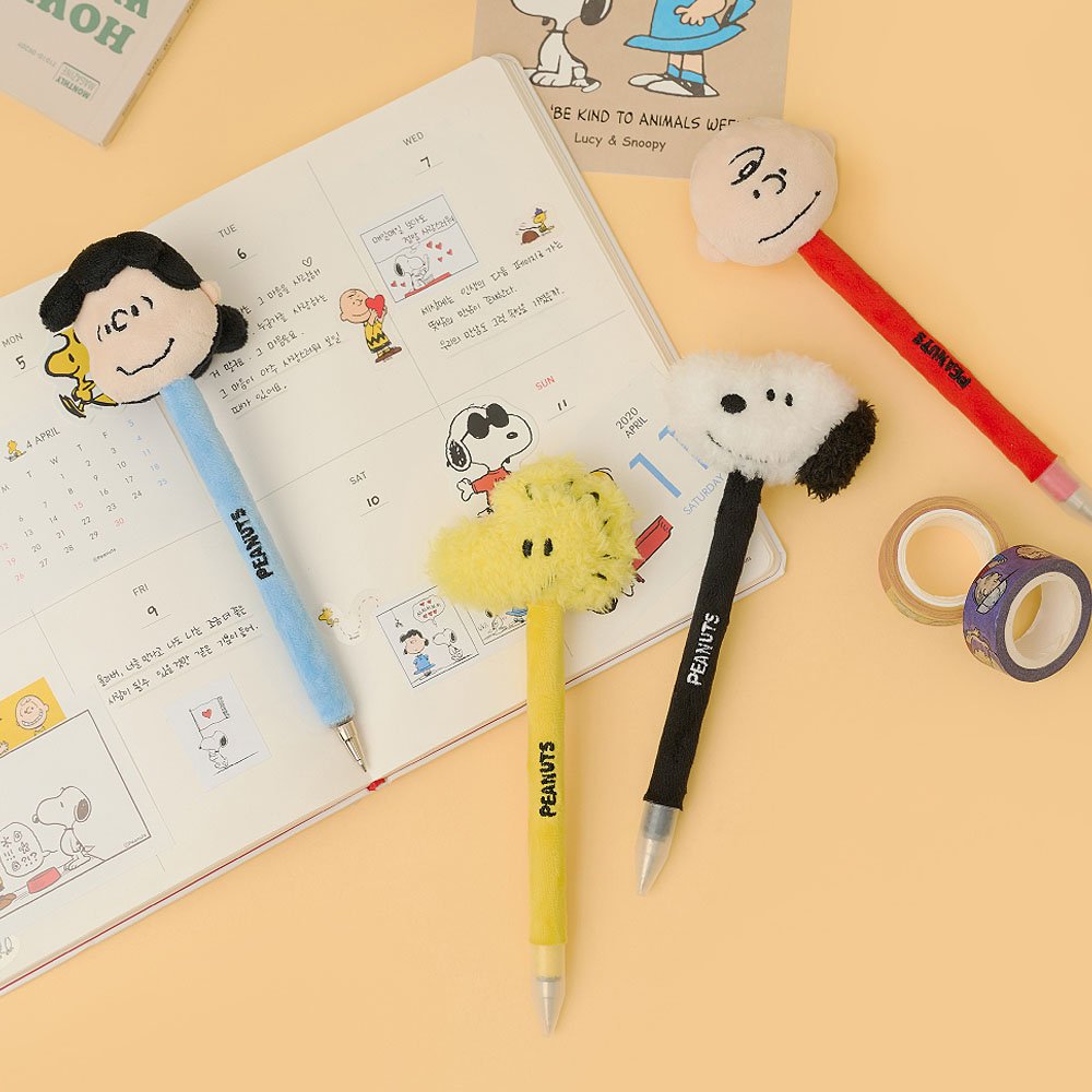 Peanuts Snoopy and Friends Face Plush Pen