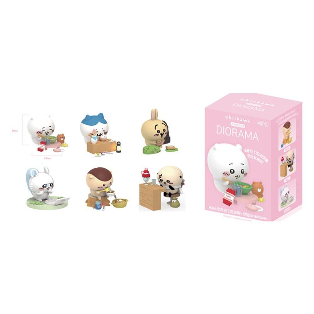 Set of small Chiikawa, Hachiware ,Usagi , Kuri-Manju ,Momonga and Rakko figurines figurines with a pink box labeled 'Diorama' on a white background
