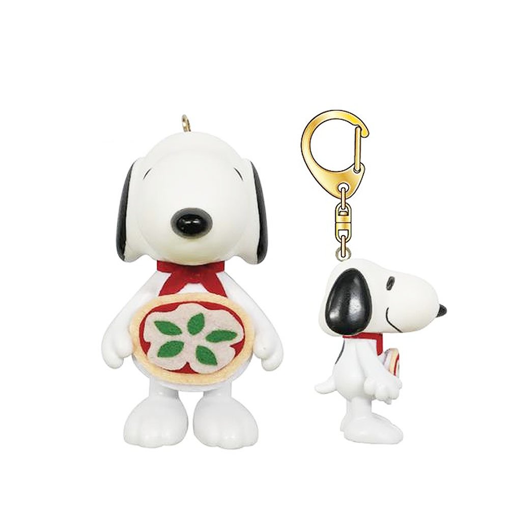 Peanuts Snoopy Costume Keychain: Pizza