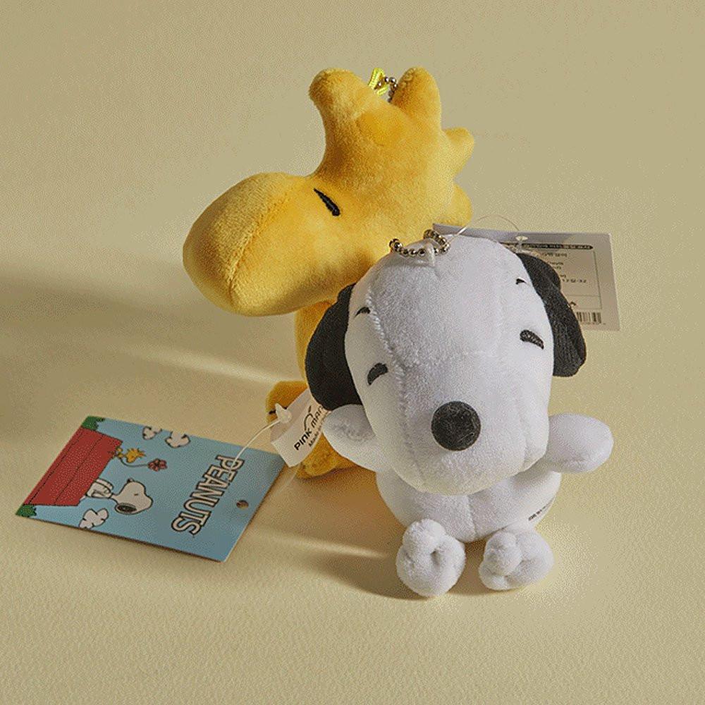 Peanuts Snoopy and woodstock plushies