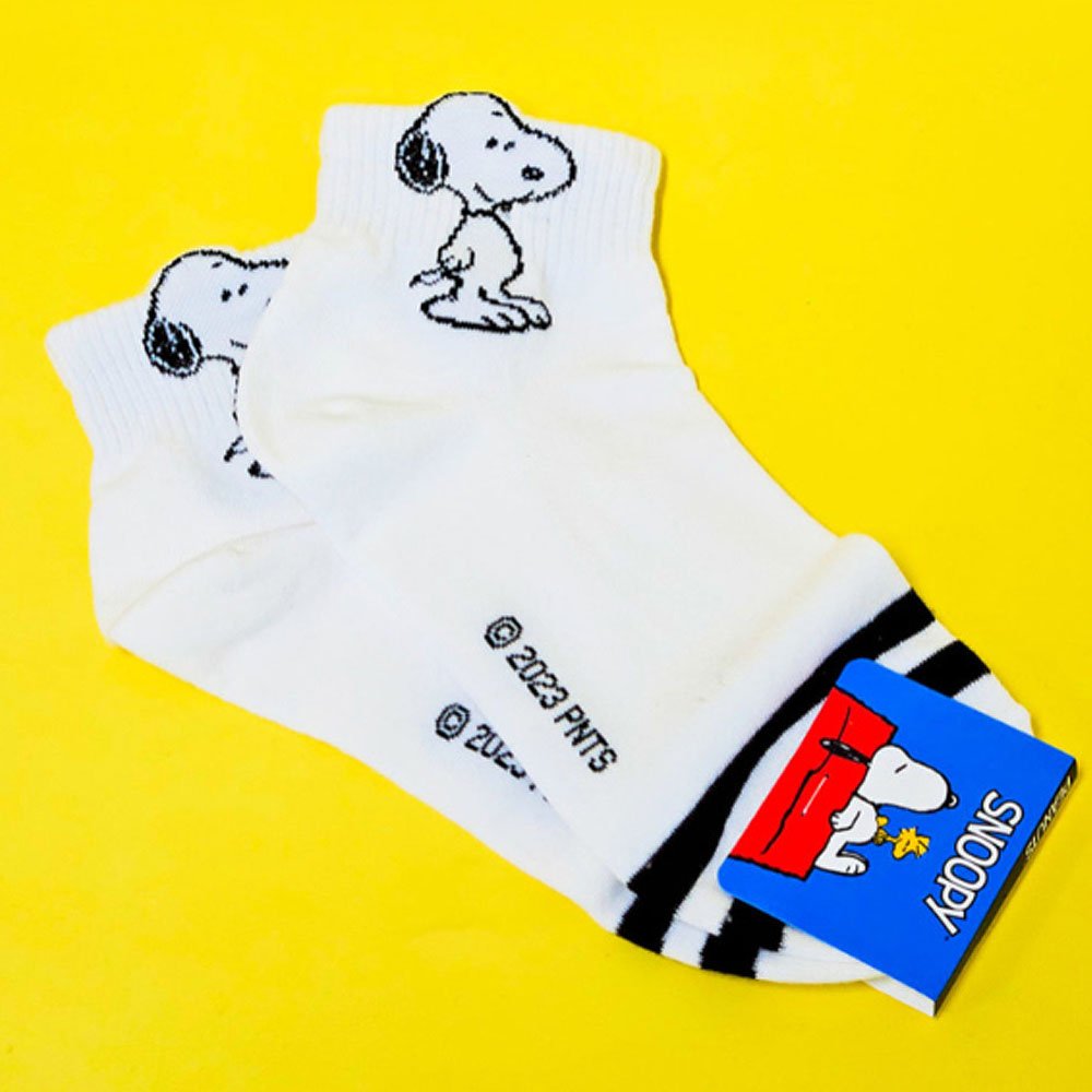 Peanuts Snoopy Cute Crew Socks