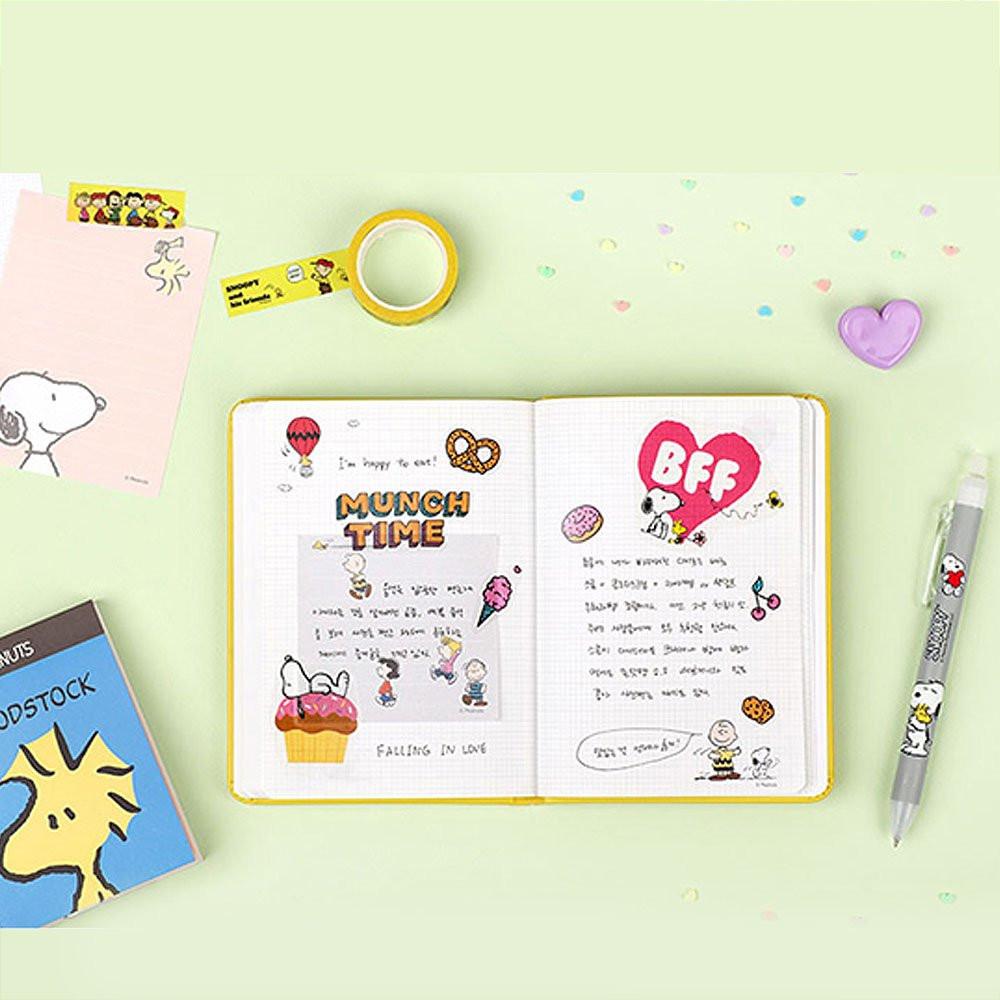 Peanuts Snoopy Handy Notebook