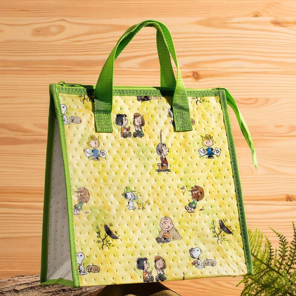 Peanuts Insulated Lunch Bag : Love Nature