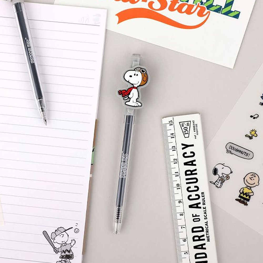 Peanuts Snoopy and Charlie Pen