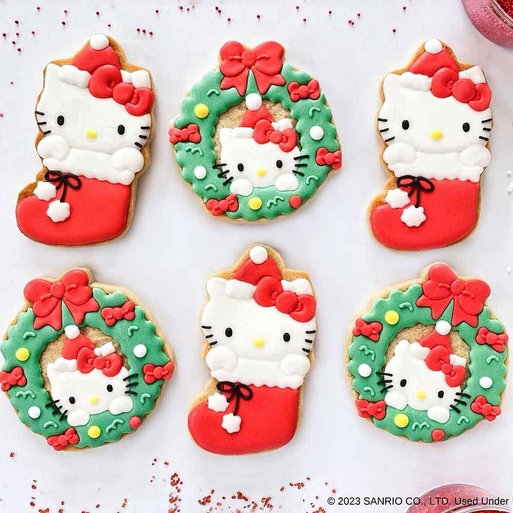 Sanrio Hello Kitty Holiday Cookie Stamp and Frosting Set