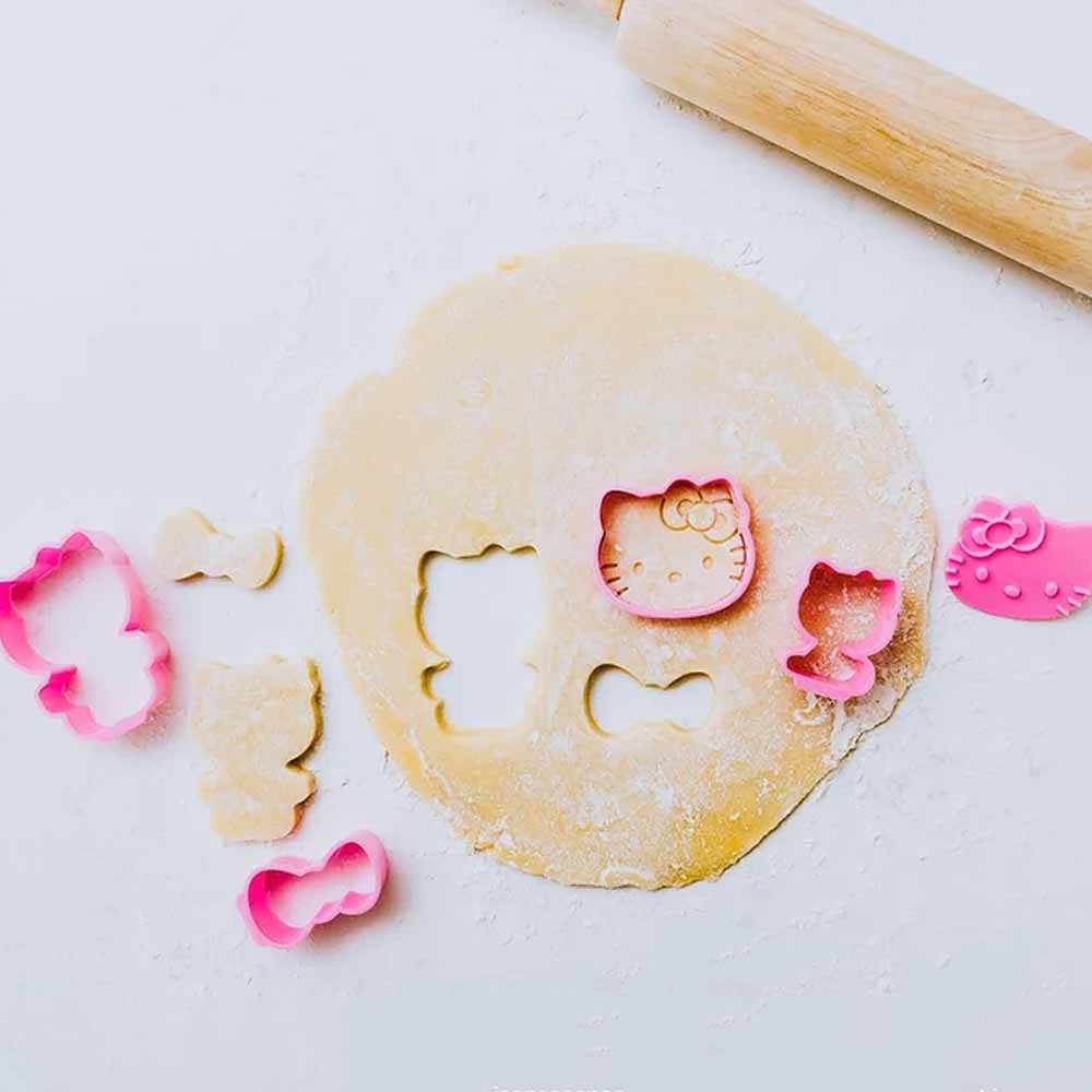 Sanrio Hello Kitty Ultimate Baking Party Set