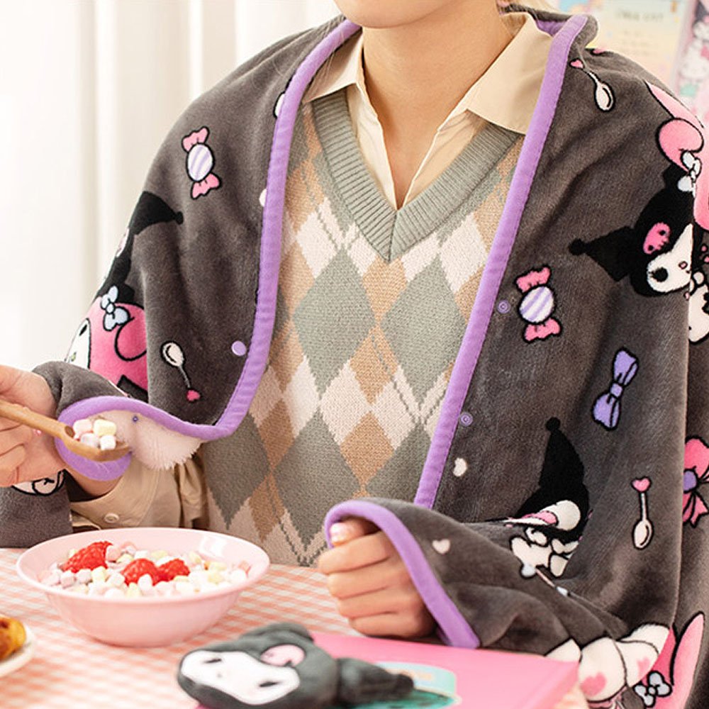 Sanrio Characters Snap Button Warm Throw Blanket
