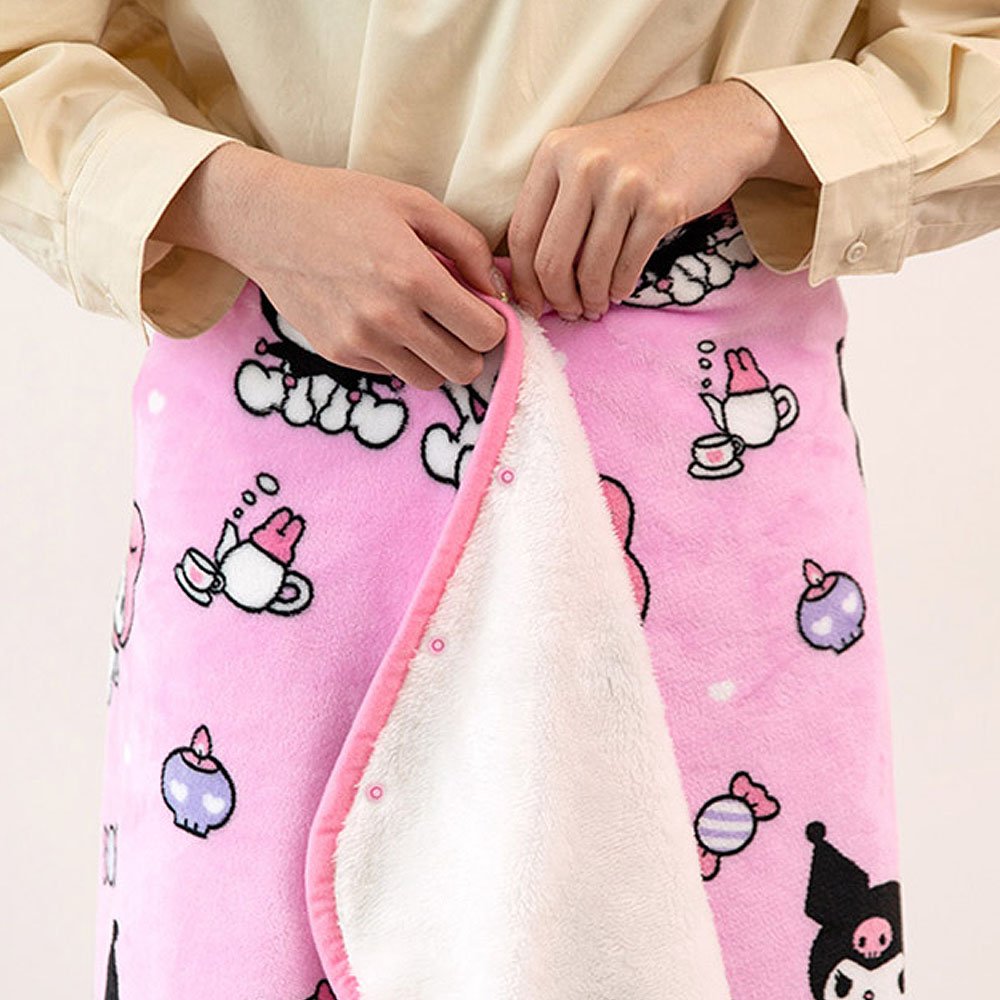 Sanrio Characters Snap Button Warm Throw Blanket