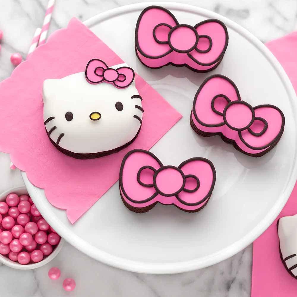 Sanrio Hello Kitty Mini Cake Making Set