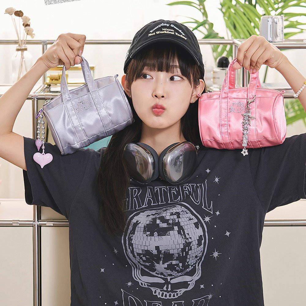 Sanrio Hello Kitty Rhinestone Mini Boston bag with Chain – Hello
