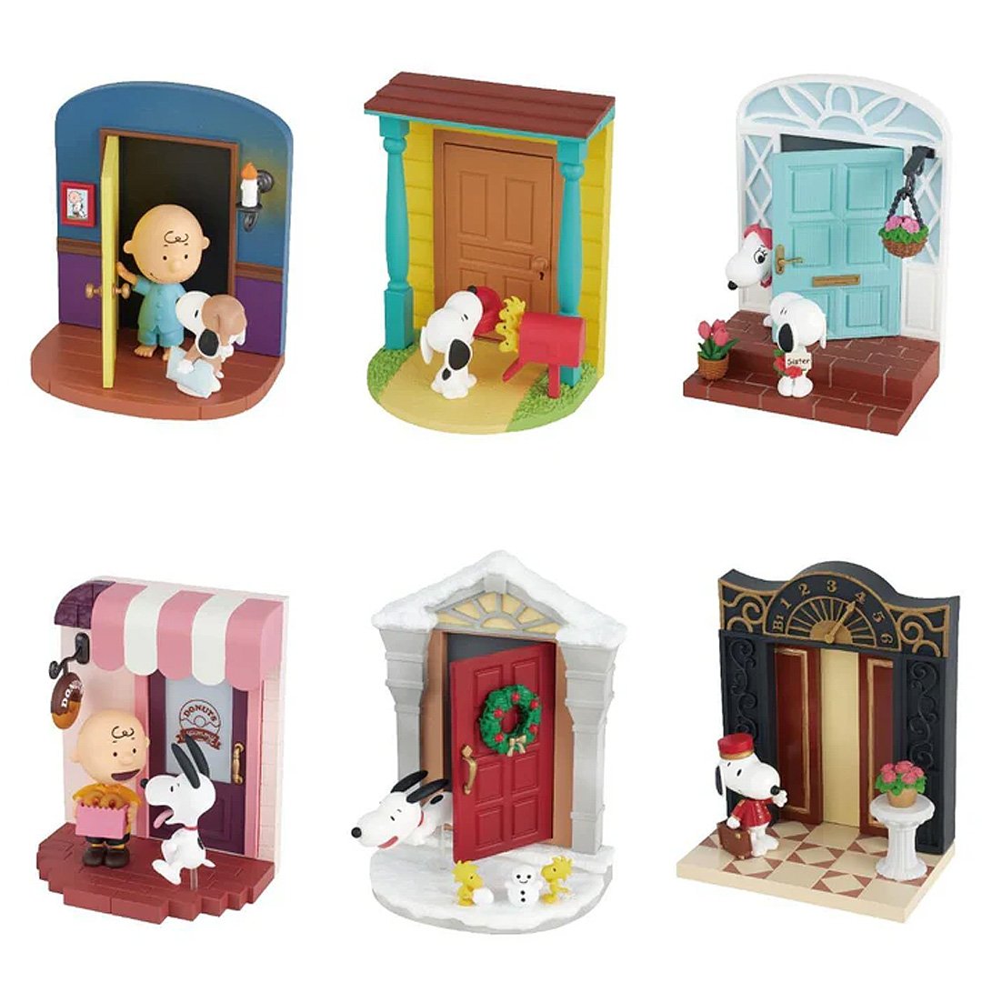 Re-Ment Peanuts Snoopy's Door Figure Blind Box