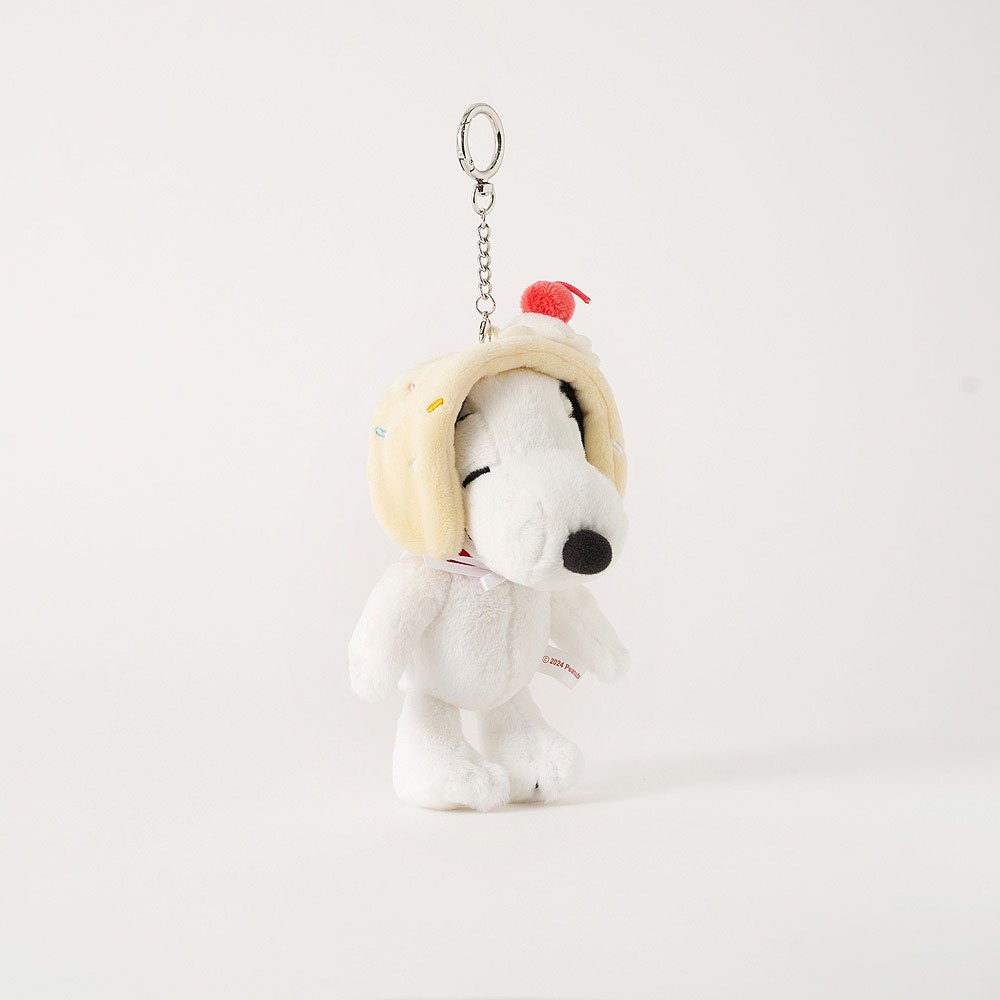 Peanuts Snoopy Vanilla Ice Cream Plush Keychain