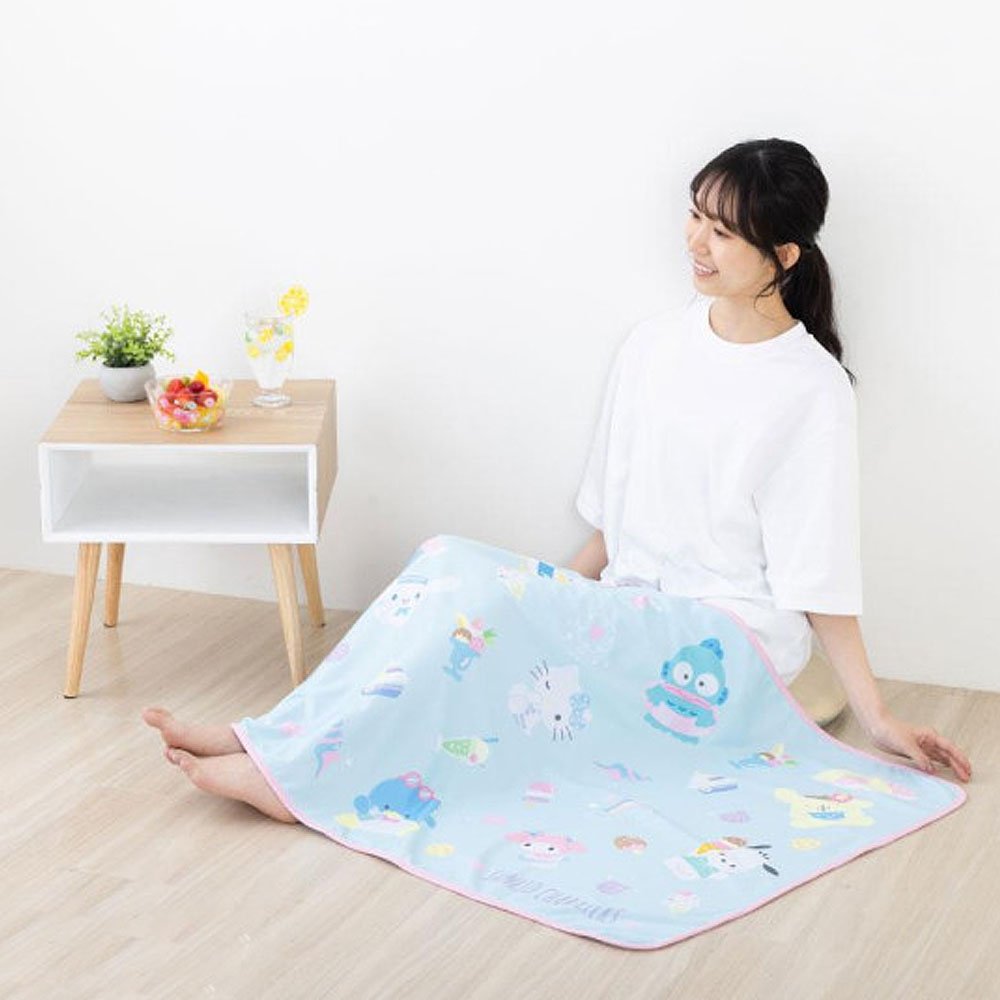 Sanrio Characters Tropical Blanket