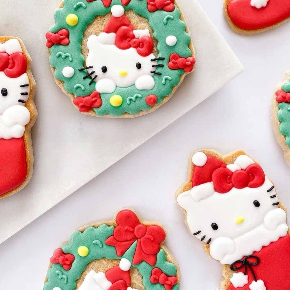 Sanrio Hello Kitty Holiday Cookie Stamp and Frosting Set – Hello